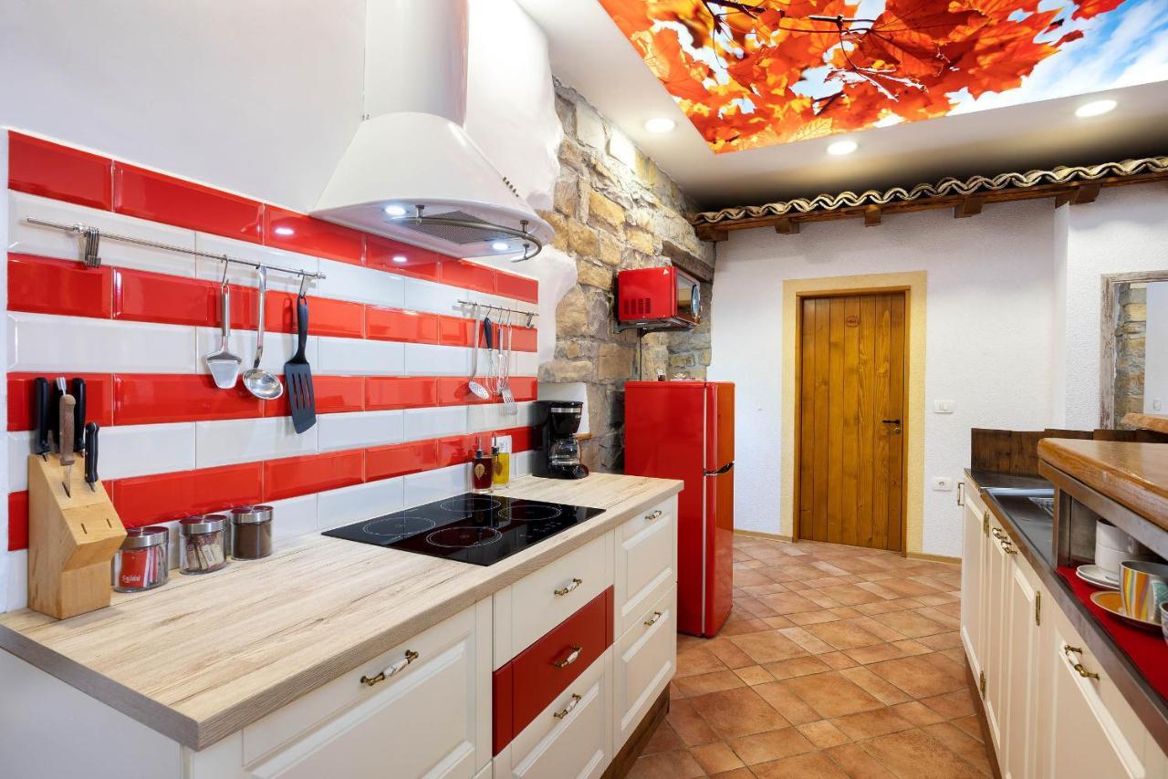Ferienwohnung Tourist Farm RED FAIRYTALE Marezige Exterior foto