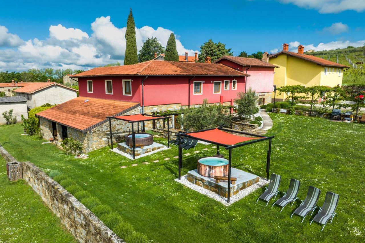 Ferienwohnung Tourist Farm RED FAIRYTALE Marezige Exterior foto