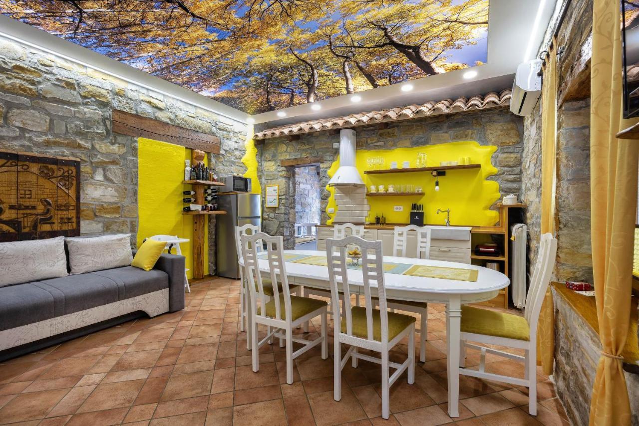 Ferienwohnung Tourist Farm RED FAIRYTALE Marezige Zimmer foto