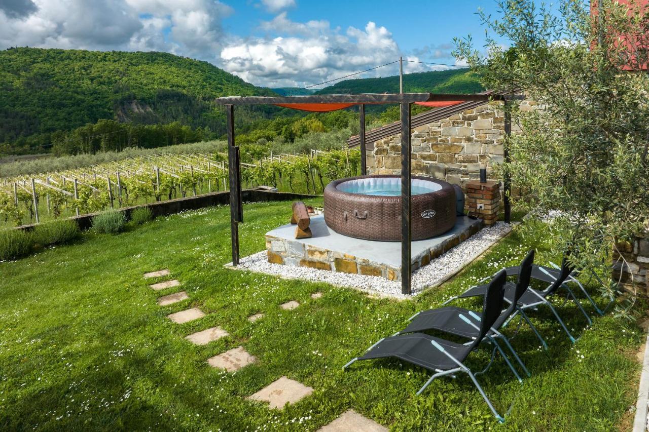 Ferienwohnung Tourist Farm RED FAIRYTALE Marezige Exterior foto